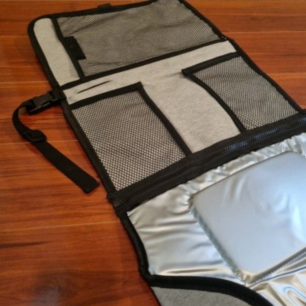 Bermunavy Baby Changing Pad - Picture 9 of 13